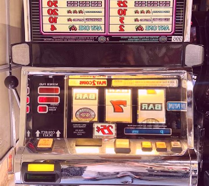 Emerald Diamond slot machine