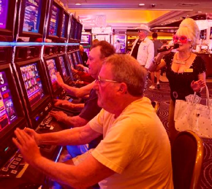 Emirates slot machine