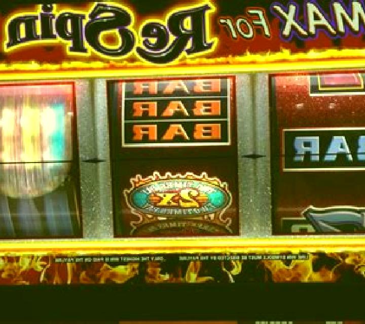 Enchanted Clovers (Reel Respin) slot machine