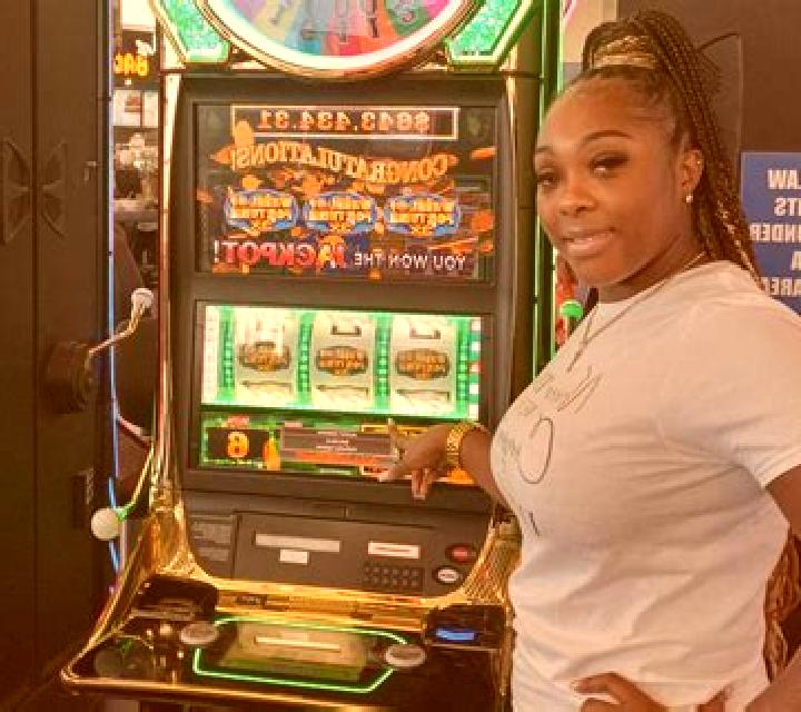 Enchantress Area slot machine