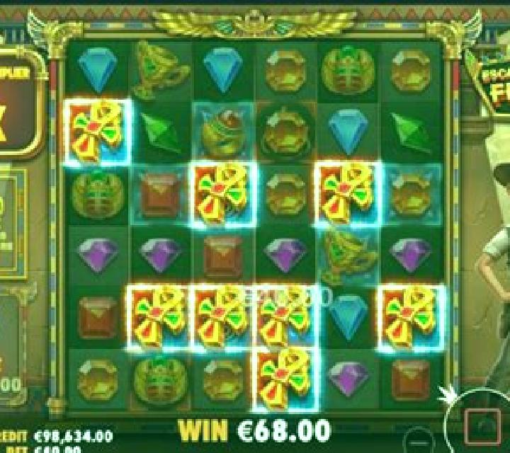Escape the Pyramid Fire & Ice slot game