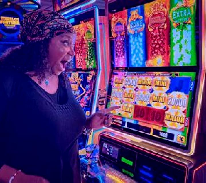 E.T. Lost Socks slot machine