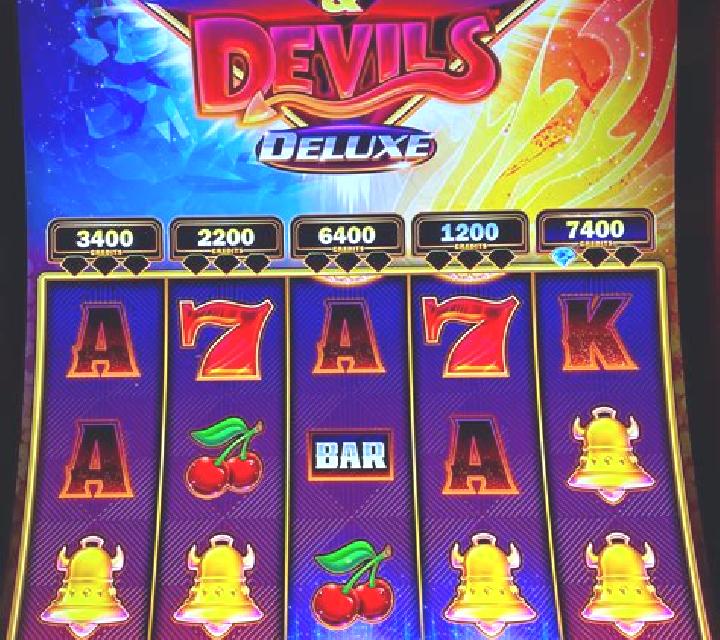 Eternal Diamonds slot machine