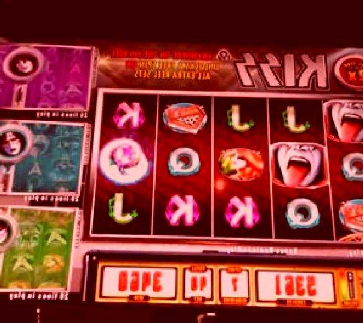 Eternal Kiss slot machine