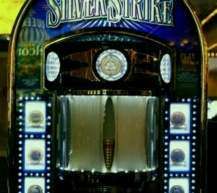 Euro Striker slot machine