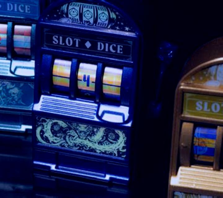 Extreme Dice slot machine