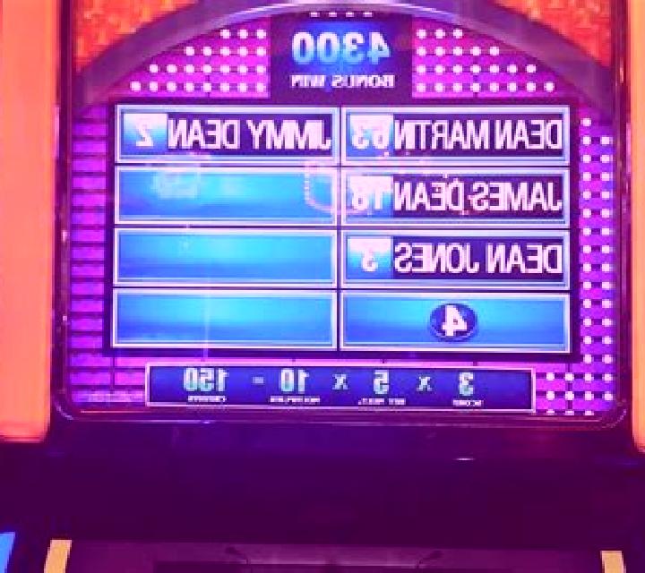 Family Feud slot machine