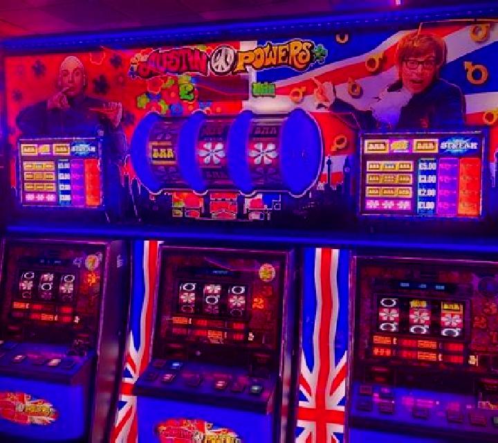 Family Powers slot machine