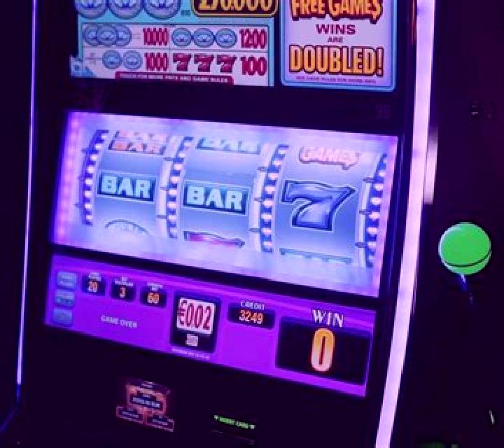 Famous Landmarks slot machine