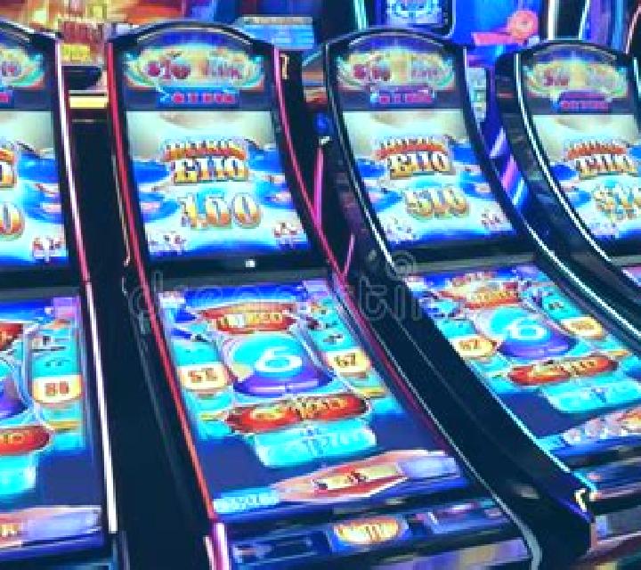 Fast Track slot machine