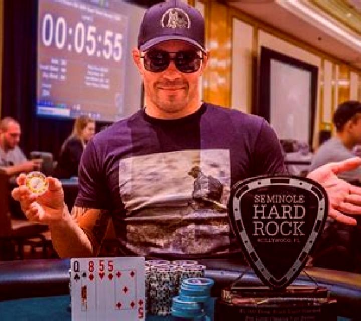 Fight The Poker online slot