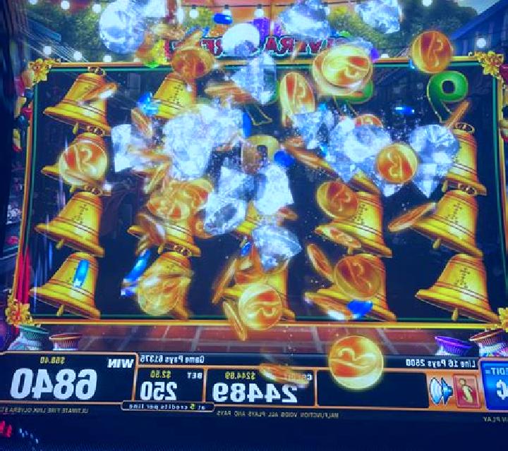 Fireball Link: Cash Up slot machine
