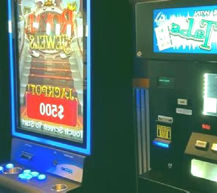 Fireworks Pull Tab slot machine