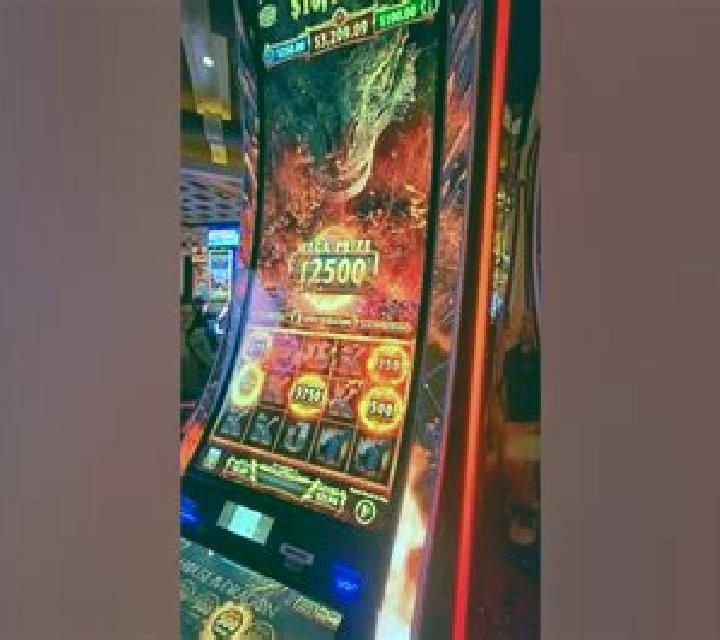 Flame Rush slot machine
