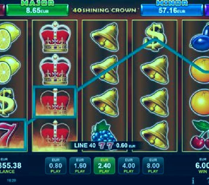 Flaming Wild Crown slot machine