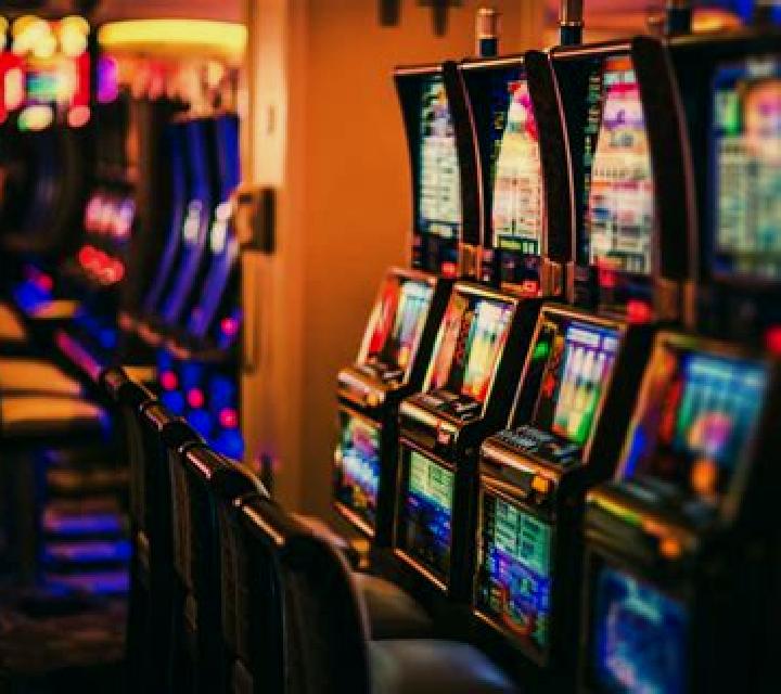 Floating Market slot machine
