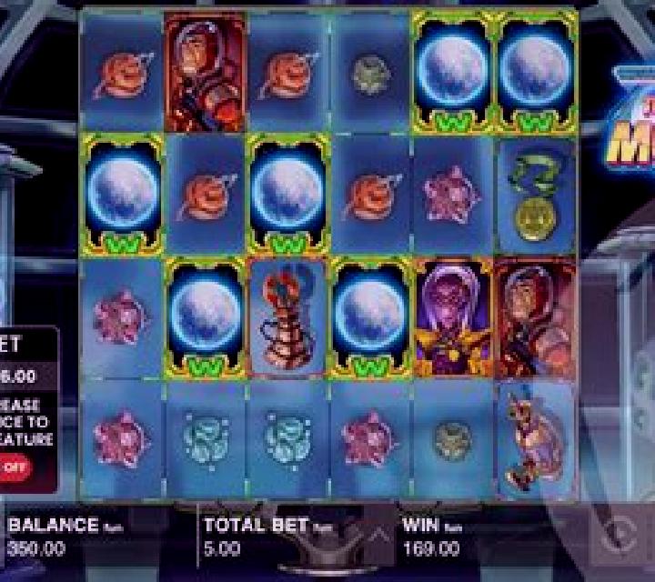 Fly to the Moon slot game