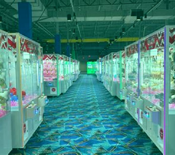 Fomo Claw slot machine