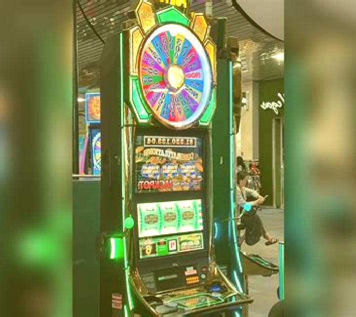 Fonsi Nieto Deluxe Racing Life slot machine