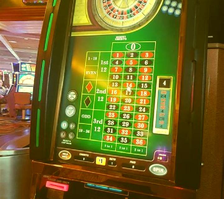 Football Roulette slot machine