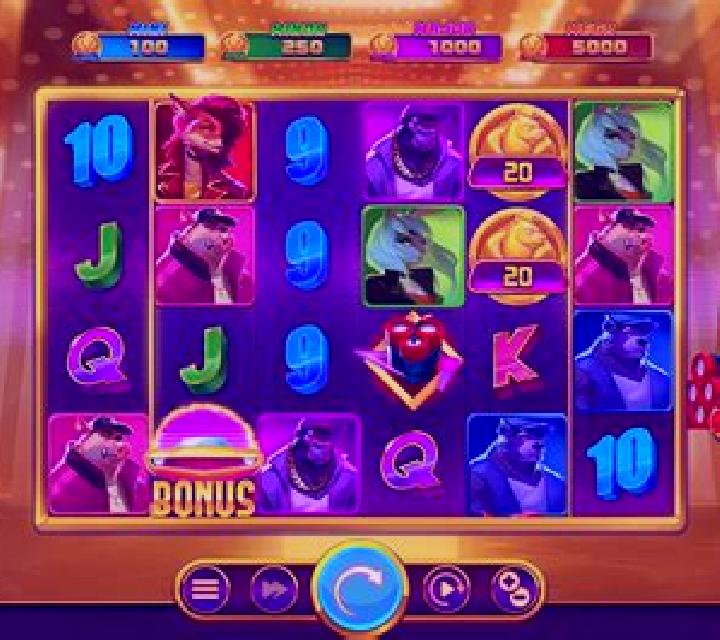 Fortune Llama Hyper Heist slot game