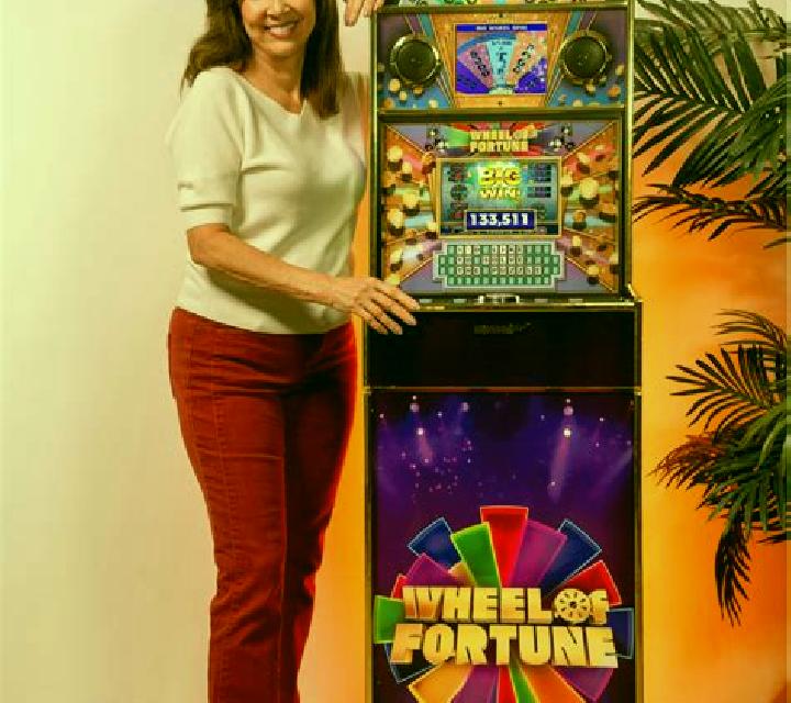 Fortune Wheel Deluxe slot game