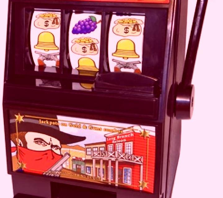 Freaky Bandits slot machine