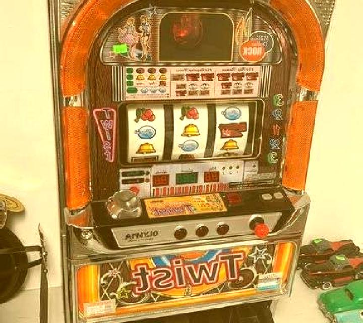 French Twist slot machine
