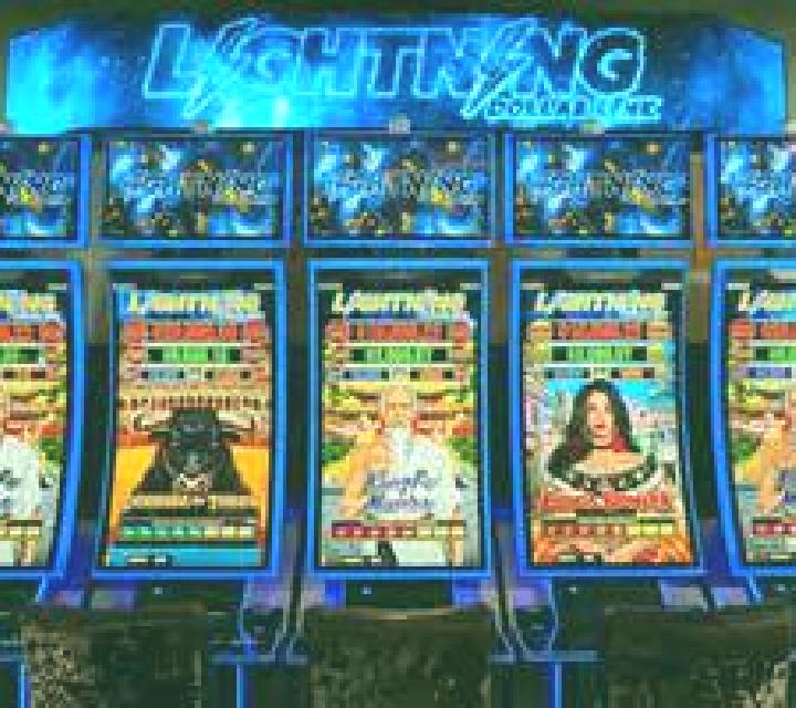 Front Runner Link and Win slot machine
