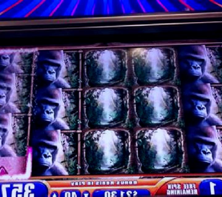 Froz n Wild slot machine