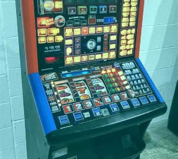 Fruit Cocktail Coin Chase slot machine