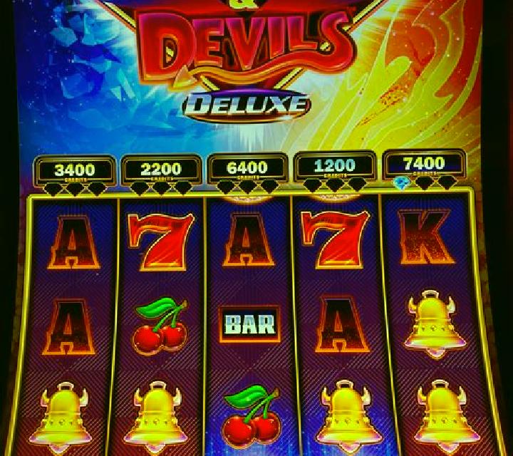 Fruits 6 Deluxe slot machine