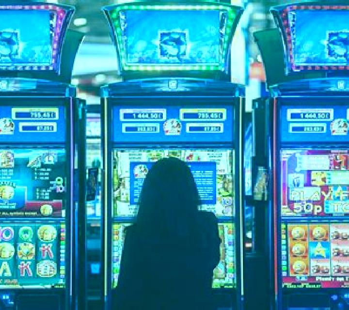 Gamblers (Five Men Games) slot machine