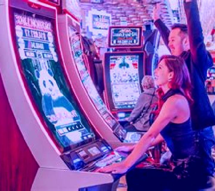 Game 2000 online slot