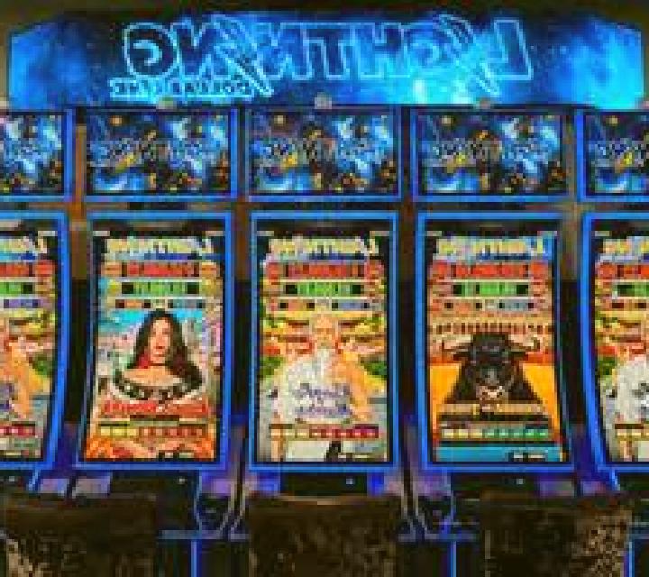 Gemtasia Lightning Reel slot machine