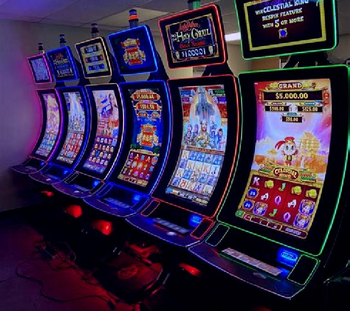 Genius (Capecod Gaming) slot machine