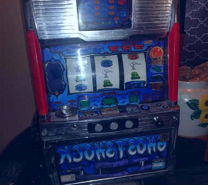 Ghost House (Askmeslot) slot machine