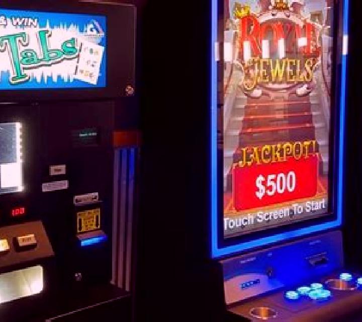 Ghost of Zeus (Pull Tabs) online slot