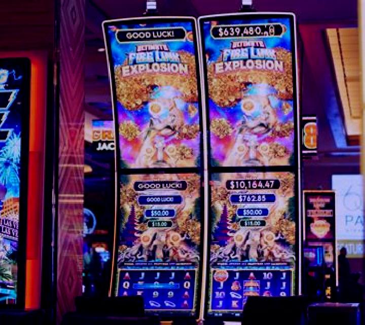 Gift Explosion slot game