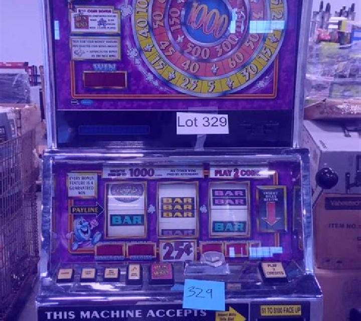 Give Me the Money slot machine
