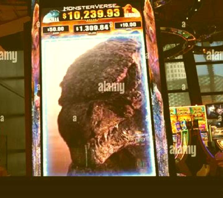 Godzilla vs King Kong slot game
