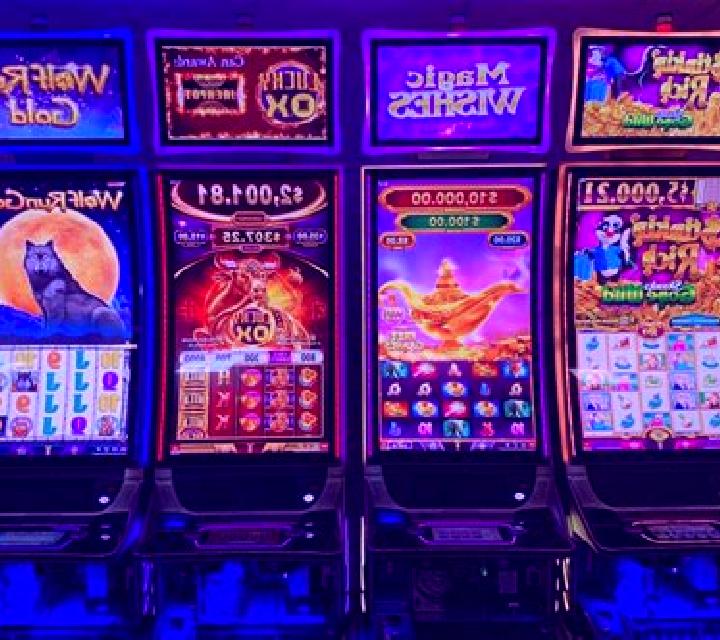 Gold Rooster Lottery slot machine