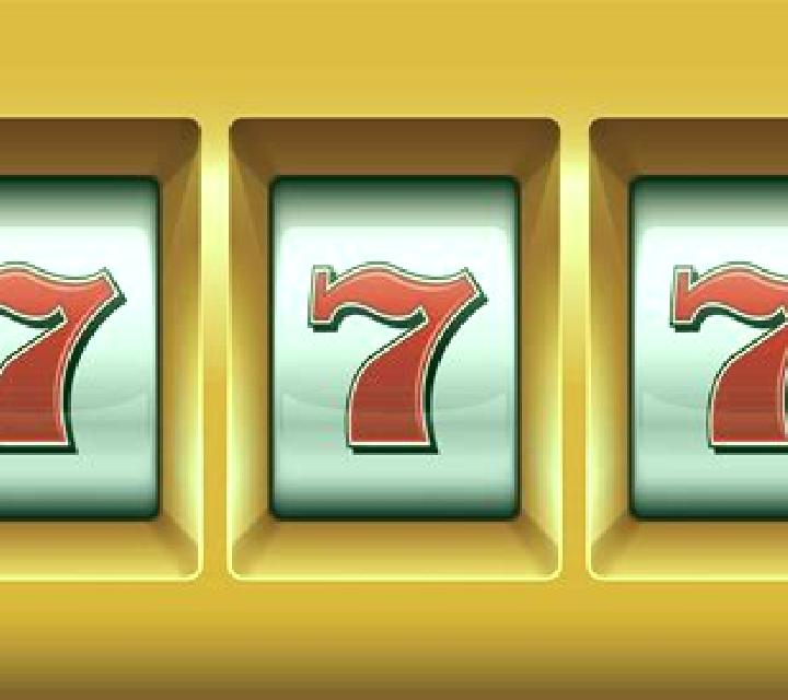 Golden 7 Christmas (7777 Gaming) online slot