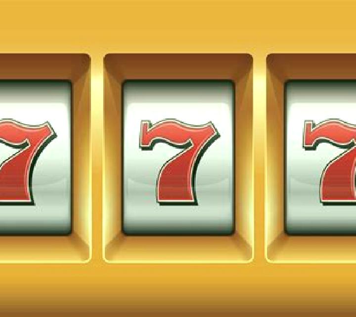 Golden 7 Christmas (7777 Gaming) slot machine
