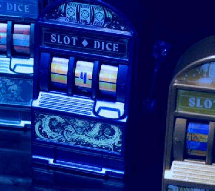 Golden Crown Extreme Dice slot machine