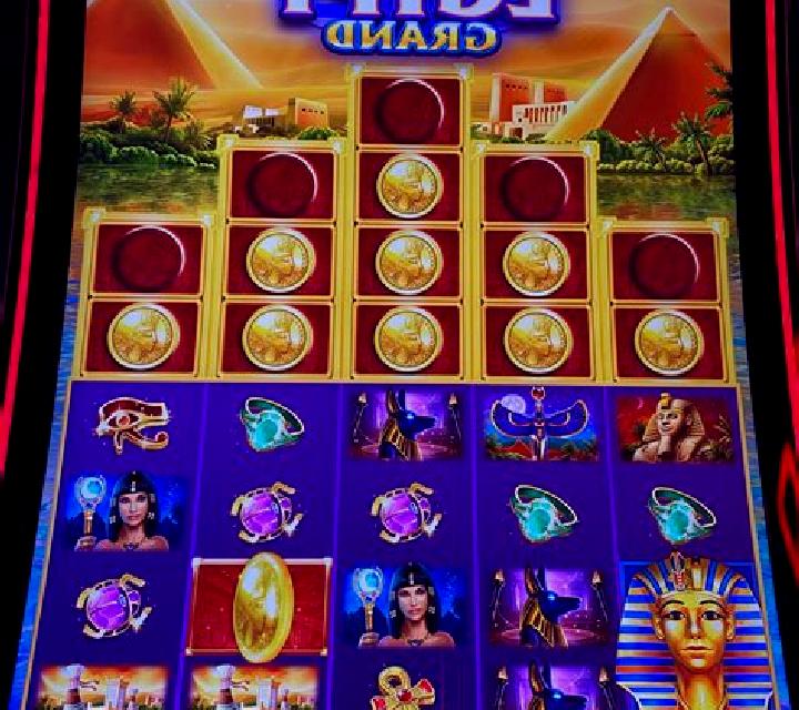 Golden Egypt (Octavian Gaming) slot machine