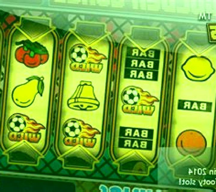 Golden Goals slot machine