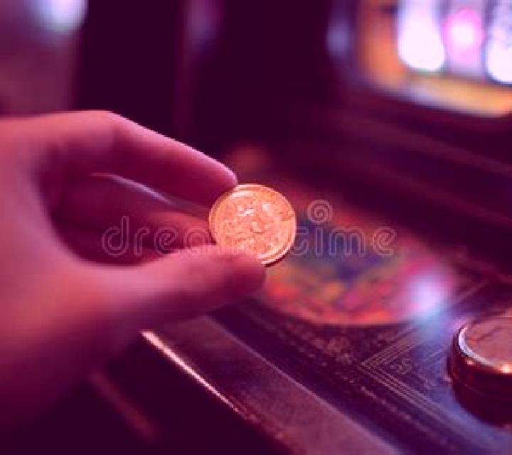 Golden Hand slot game