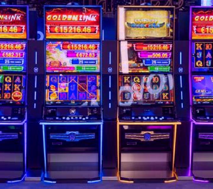 Golden Planet (Novomatic) slot machine