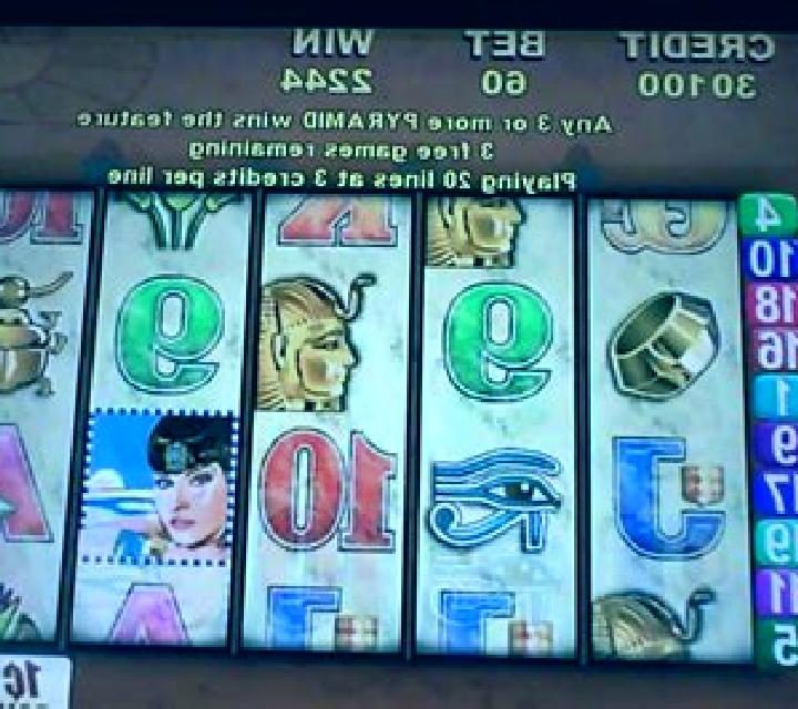 Golden Pyramids slot machine
